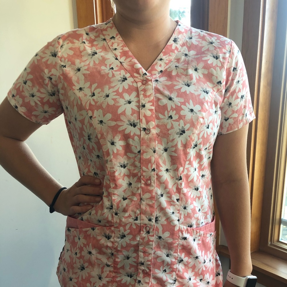 Scrub Top - Picture 5 of 6